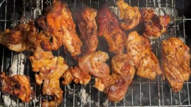 Izgara Kömür Ateşinde Tavuk