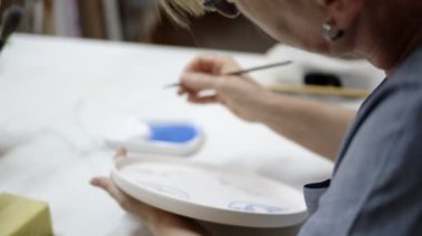 Bir Seramik Atölye ve Aletlerde Çalışmak