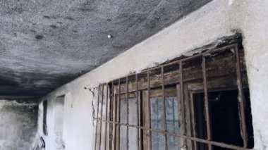 Terk Edilmiş Eski Korku Evi