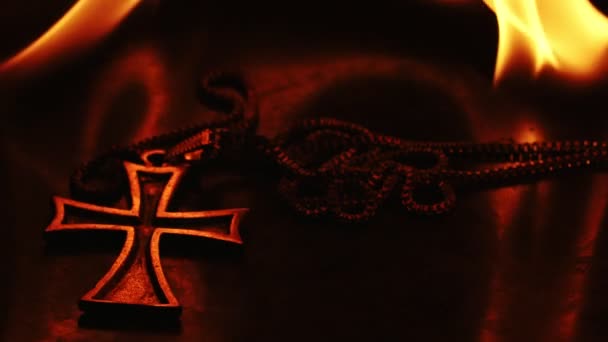 Christelijke Jezus Religie Symbool Kruis Vuur — Stockvideo
