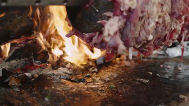 Türk Geleneksel Yiyecek Bağışçısı Kebap Yandı 