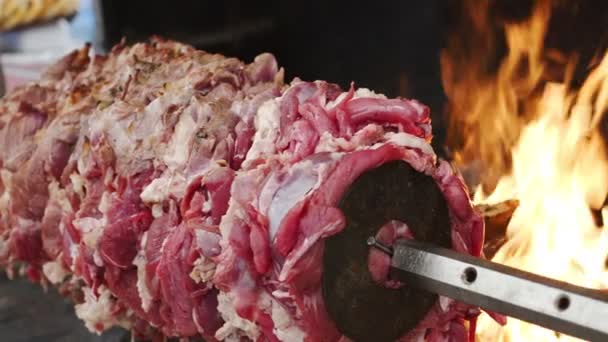 Турецкая Традиционная Еда Doner Cag Kebab Огне — стоковое видео