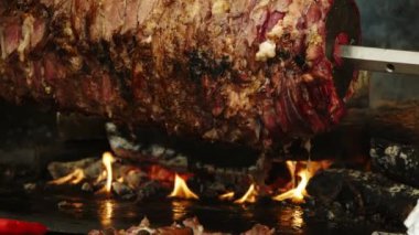 Türk Geleneksel Yiyecek Bağışçısı Kebap Yandı 