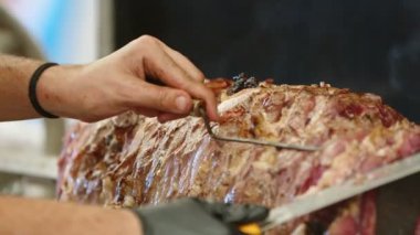 Türk Geleneksel Yiyecek Bağışçısı Kebap Yandı 