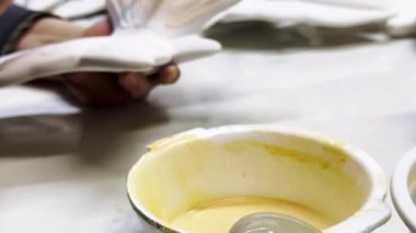 Seramik El Yapımı Sanat Eğitimi Atölyesi 