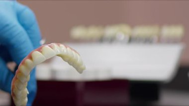 Diş Laboratuvarında Zirkonyum porseleni ve implant çalışmaları