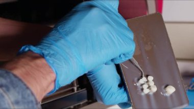 Diş Laboratuvarında Zirkonyum porseleni ve implant çalışmaları