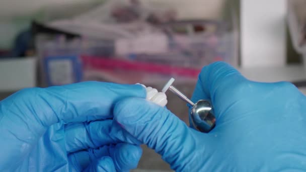 Badania Porcelany Cyrkonowej Implantów Laboratorium Stomatologicznym — Wideo stockowe