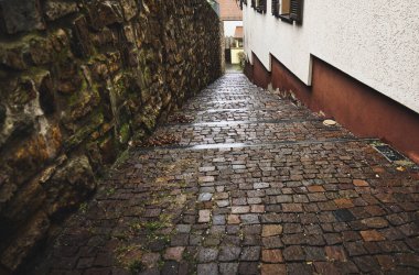 Taş Yol ve Eski Alman Evleri