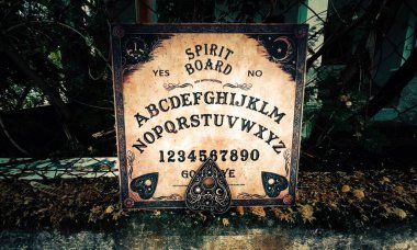 Cadılık Ruhsal Cadılar Bayramı Korkunç Oyun Ouija Tahtası 