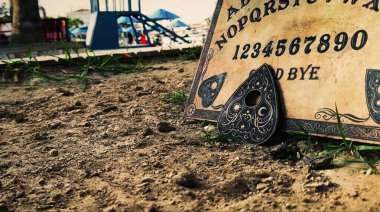 Cadılık Ruhsal Cadılar Bayramı Korkunç Oyun Ouija Tahtası 