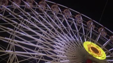 Lunapark Eğlenceli Çocuklar Gecesi Mutlu Zamanlar