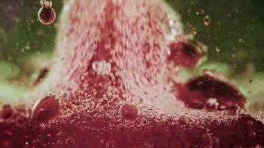 Soyut Büyüleyici Sıvı Yağ Baloncukları Suda Hareket Ediyor 