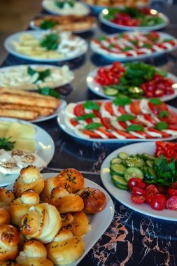 Geleneksel Türk Lezzetli Kahvaltı Masası 