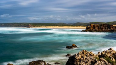The Atlantic meets land in the Algarve