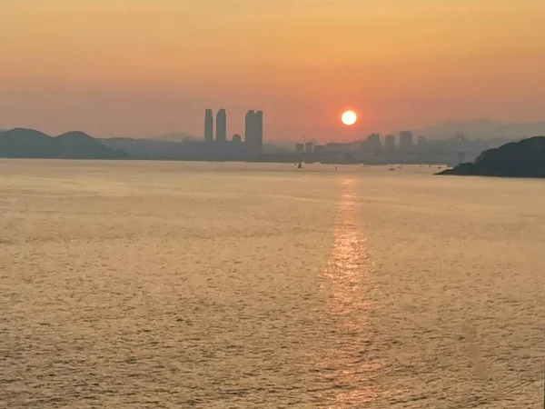 2022年11月2日 韩国釜山 海天海滩日落 高质量的照片 — 图库照片