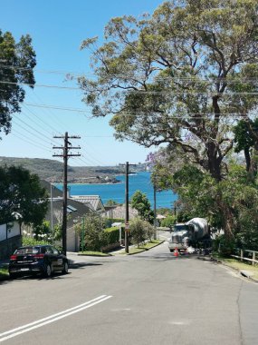 23 Kasım 2022 - Balmoral Körfezi, NSW, Avustralya: Yukarıdan turkuaz mavi deniz manzarası. Yüksek kalite fotoğraf