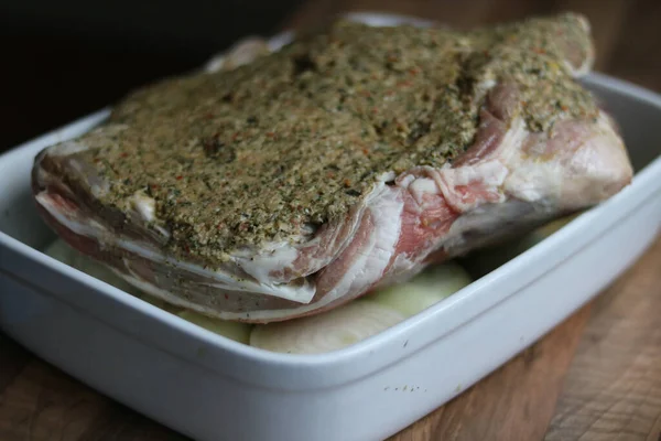 Raw Shoulder Lamb Fresh Herb Marinade White Baking Dish High — Stock Photo, Image