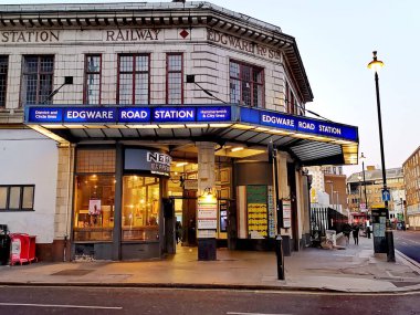 19 Nisan 2023 - Londra, İngiltere: Edgware Road Station Cephesi. Yüksek kalite fotoğraf