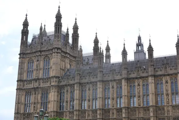 Июня 2023 Лондон Великобритания Здания Парламента Рассматриваются Реки Темзы Высокое — стоковое фото