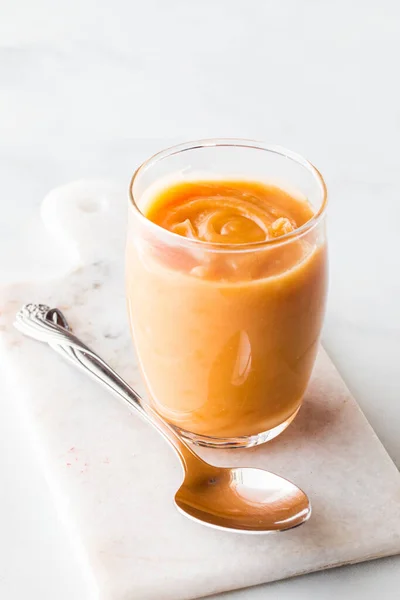 Close Fresh Homemade Creamy Salted Caramel Dessert Topping — Stock Photo, Image