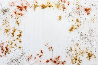 Ortasında kopya alanı olan baharat kolajının soyut görünümü. 