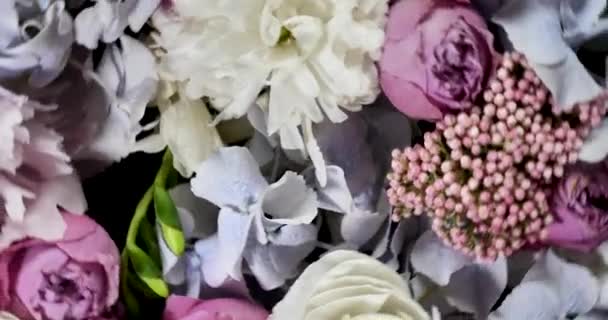 Περιστρεφόμενη Άνοιξη Καλοκαίρι Λουλούδια Παστέλ Διάταξη Στο Παρασκήνιο Κοντά Γιορτή — Αρχείο Βίντεο