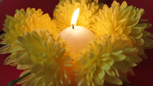 Celebración Del Festival Religioso Indio Diwali Flores Amarillas Con Velas — Vídeo de stock