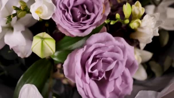 Περιστρεφόμενη Άνοιξη Καλοκαίρι Λουλούδια Παστέλ Διάταξη Στο Παρασκήνιο Κοντά Γιορτή — Αρχείο Βίντεο