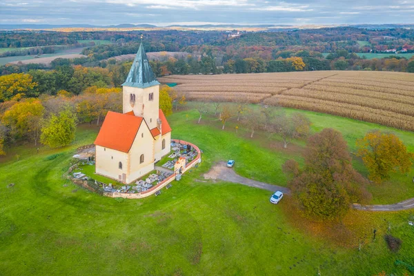 Igreja São Tiago Filipe Chvojen Perto Castelo Konopiste República Checa — Fotografia de Stock