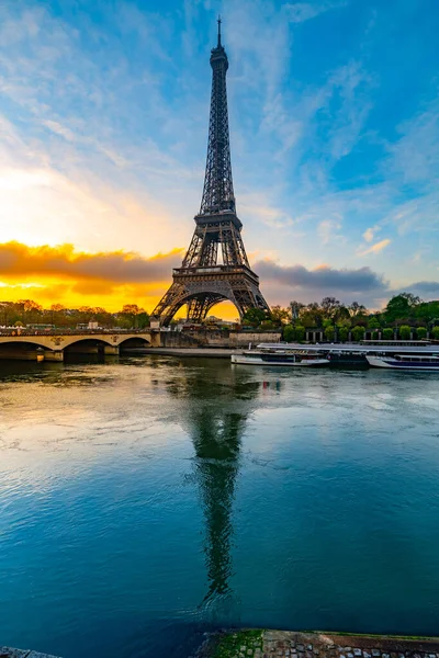 Eiffeltornet Franska Tour Eiffel Siluett Vid Soluppgången Solig Dag Utsikt — Stockfoto