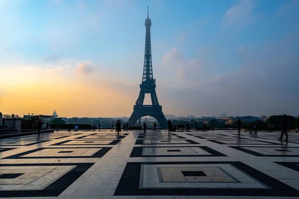 Torre Eiffel Francês Tour Eiffel Silhueta Amanhecer Vista Praça Trocadero — Fotografia de Stock