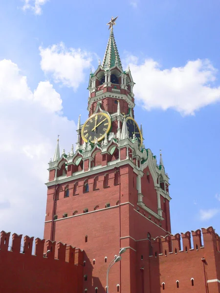 俄罗斯莫斯科红场的克里姆林宫Spasskaya塔 — 图库照片