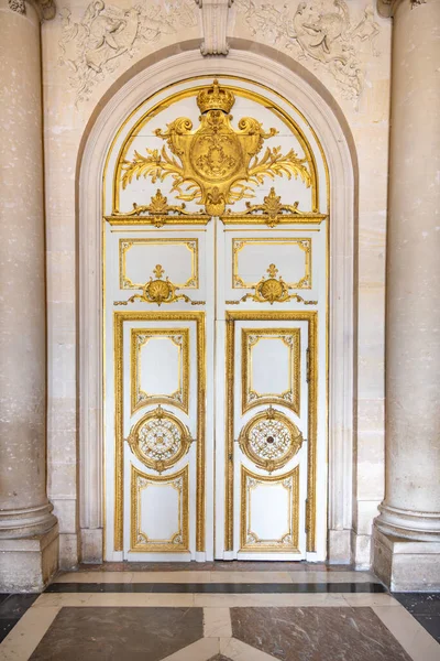 stock image Historical ornamental door detail of Chateau Versailles Chateau Versailles near Paris, France