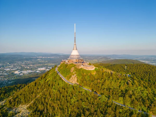 Tarde Soleada Jested Mountain Con Edificio Único Cumbre Liberec República — Foto de Stock