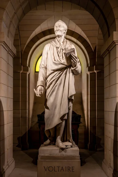 stock image PARIS, FRANCE - APRIL 15, 2023: Statue and tomb of Voltaire, 1694 - 1778, famous French writer and philosopher. Pantheon in Paris, France.