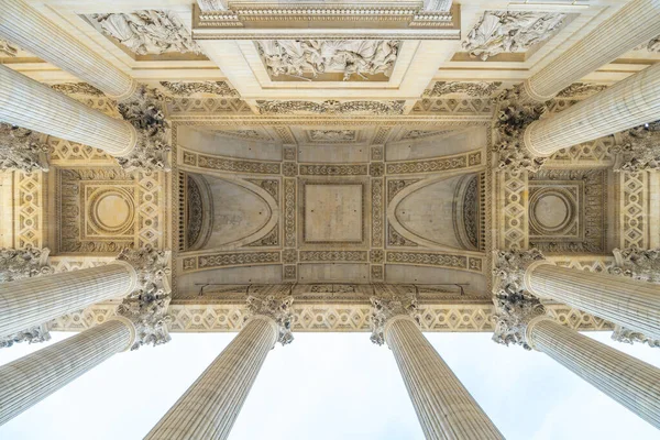 Szczegółowy Widok Masywnych Starożytnych Kolumn Panteonu Paryżu Francja — Zdjęcie stockowe