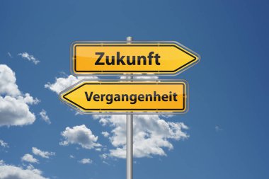 Sembolik yol işaretleri insanın geleceğe ve geçmişe doğru gidebileceği yönü gösterir.