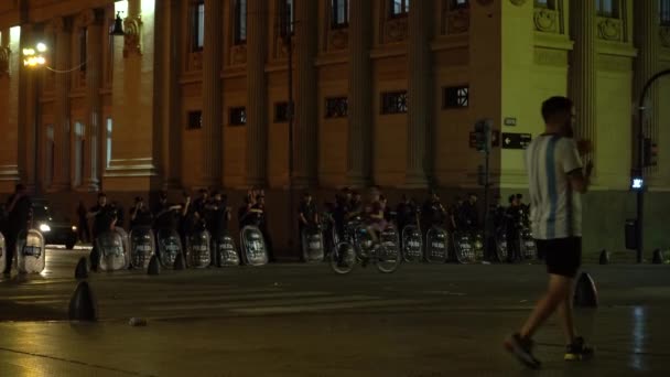 Буэнос Айрес Аргентина Декабря 2022 Полицейские Ожидают Беспорядков Время Празднования — стоковое видео