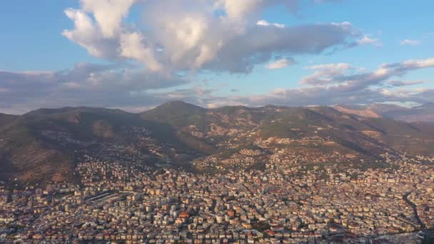 日落时分的阿拉亚市空中景观 土耳其Riviera 土耳其 无人机飞出天桥 — 图库视频影像