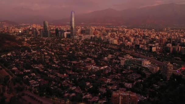 Santiago City Evening Twilight Andes Mountains Inglés Hora Azul Vista — Vídeo de stock