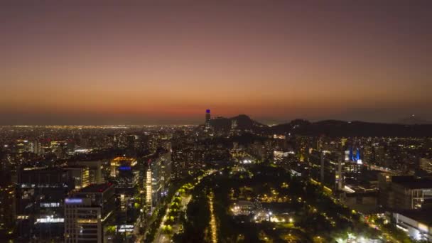 Sparkling Santiago Skyline Natten Aerial Hyper Lapse Tidstap Sambandet Las – stockvideo