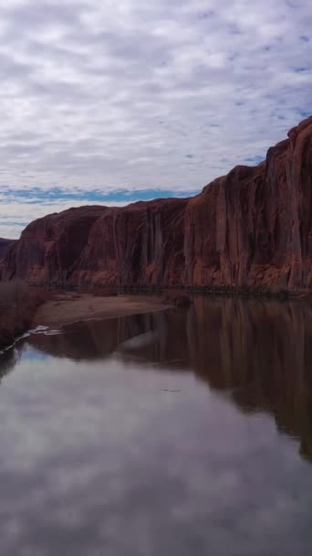 Řeka Colorado Červené Pískovcové Útesy Den Mračen Wall Street Rock — Stock video