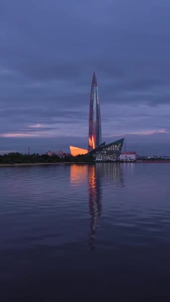 Saint Petersburg Russia Ιουνιου 2019 Πύργος Κέντρου Lakhta Στο Βραδινό — Αρχείο Βίντεο
