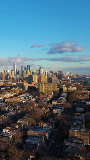 Manhattanilla New Yorkissa Aurinkoisena Päivänä Antenninäköala Amerikan Yhdysvallat Näkymä Jersey — kuvapankkivideo