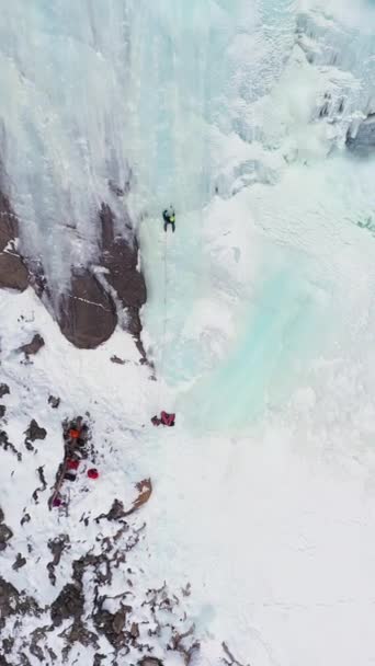 Ice Climbing Frozen Waterfall Aerial View Barskoon Valley Kyrgyzstan Drone — Stock Video