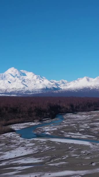 Rio Chulitna Ruth Glacier Mount Denali Dia Ensolarado Inverno Paisagem — Vídeo de Stock