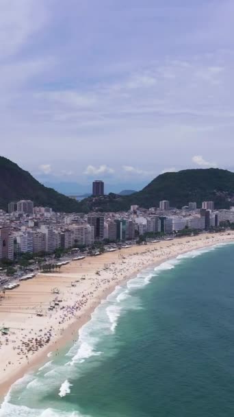 Rio Janeiro City Zonnige Dag Copacabana Beach Atlantische Oceaan Luchtfoto — Stockvideo