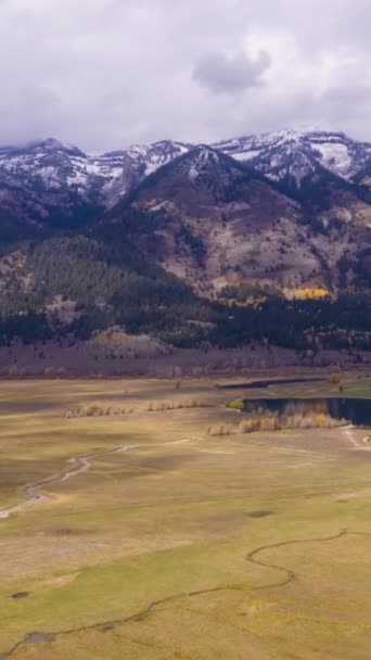 Teton Mountain Range Und Wiese Bewölkten Herbsttag Jackson Hole Wyoming — Stockvideo