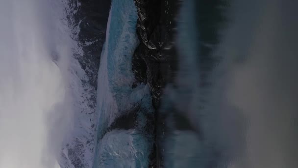 Ледник Портедж Озеро Портедж Отражение Покрытые Снегом Горы Солнечный День — стоковое видео